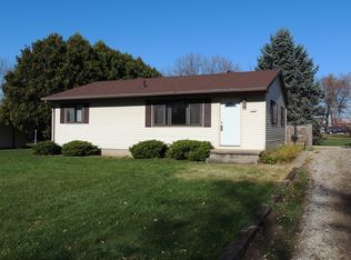 4004 Richland Dr, Waterloo, IA 50701