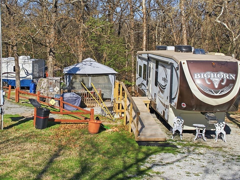 1st image of 33635 Dock Rd