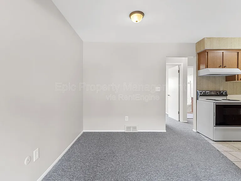426 Oak St #446-7 — Photo 4