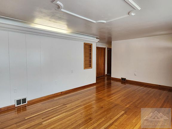 4th image of 1412 N Walker St