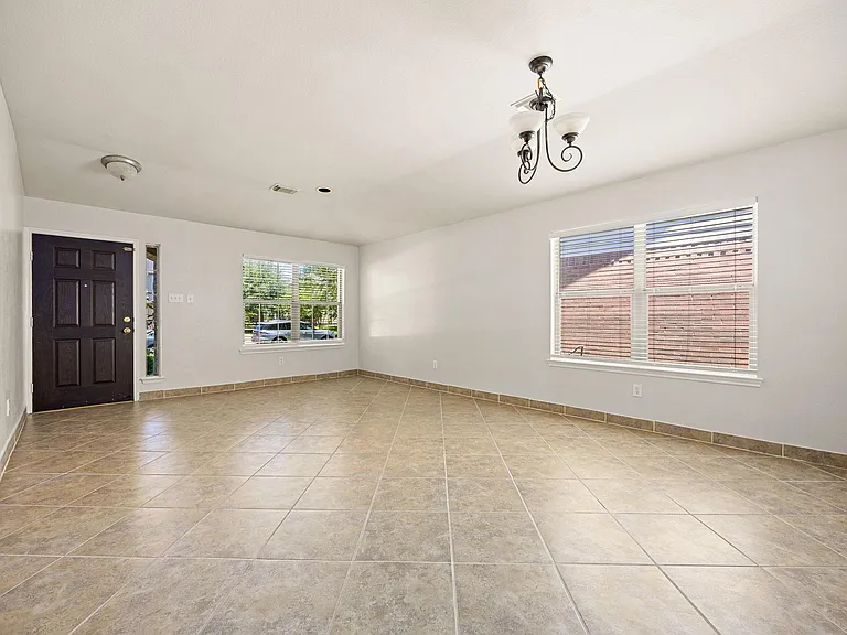 21623 Dalton Spring Ln — Photo 8