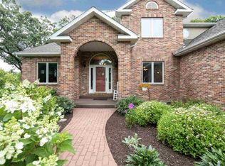 7212 N Pecatonica Rd, Leaf River, IL 61047