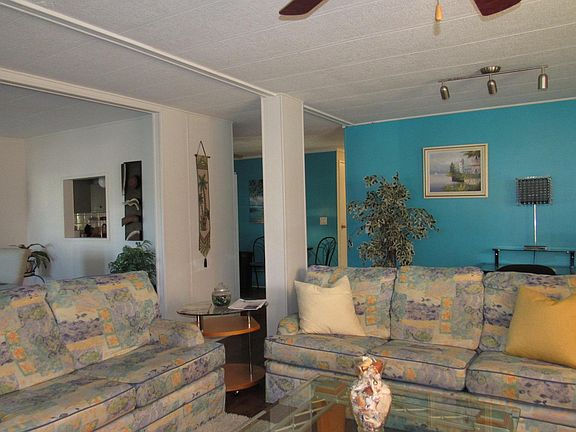 3rd image of 968 Nogoya Ave E