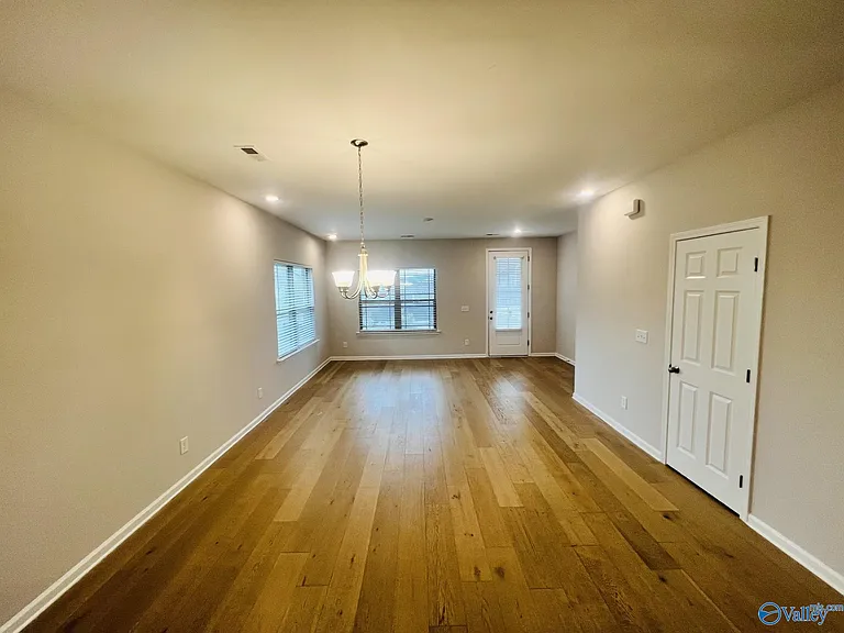 16423 Demi Dr — Photo 4
