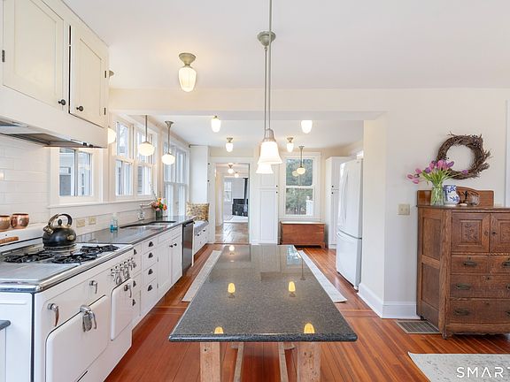 5th image of 397 Moose Hill Road