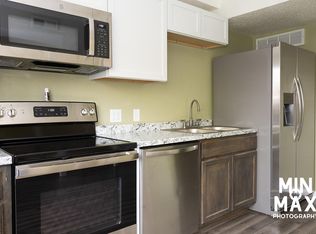 3715 Brush Creek Dr, Lawrence, KS 66047
