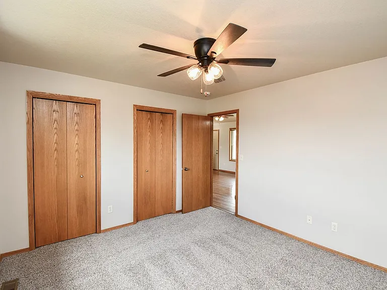 5101 W Cushman St — Photo 25