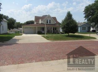 606 Douglas St, Wayne, NE 68787