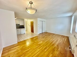 57 Salem St APT 2, Boston, MA 02113