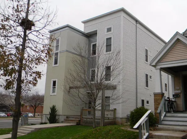 2905 North Newhall STREET, Milwaukee, WI 53211