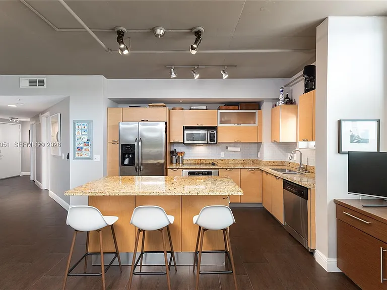 3180 SW 22nd St #501 — Photo 11