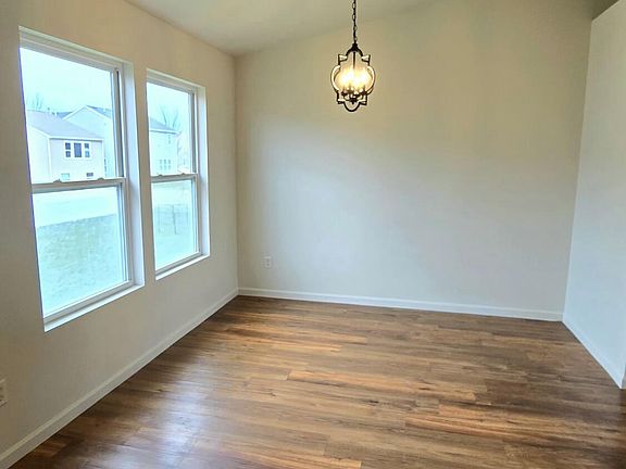 4th image of 8849 E Sturtevant Ave