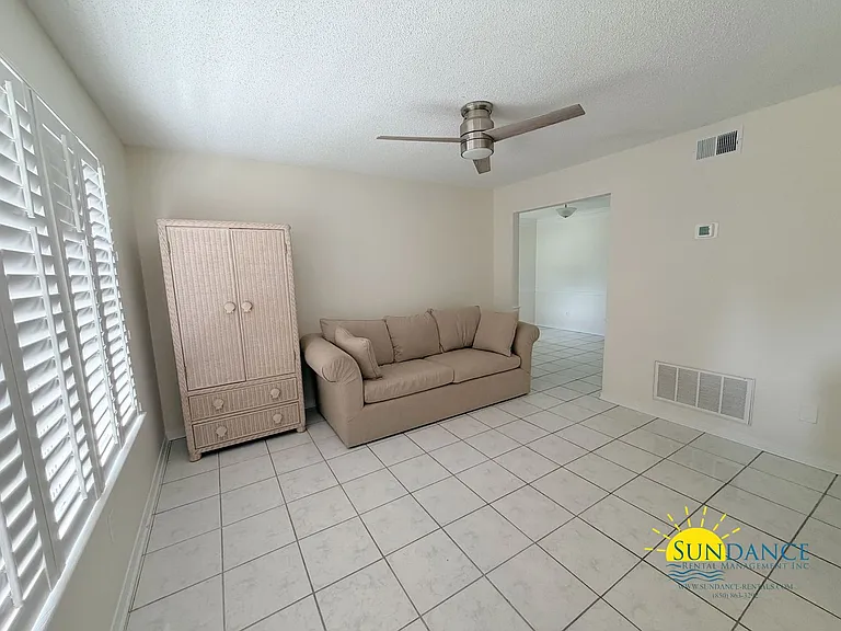 139 Scranton St — Photo 3