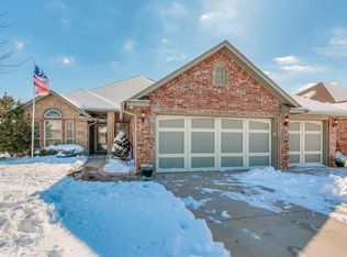 11224 SW 37th St, Mustang, OK 73064