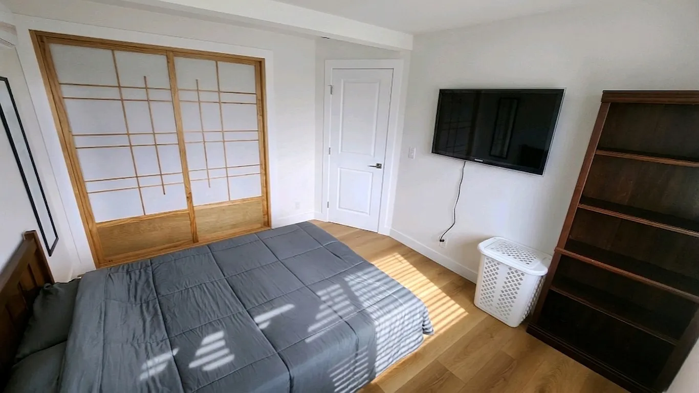4575 Inglewood Blvd — Photo 3