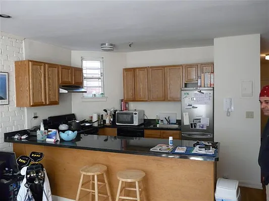 Rented by Guy Caterina, LREB | media 16