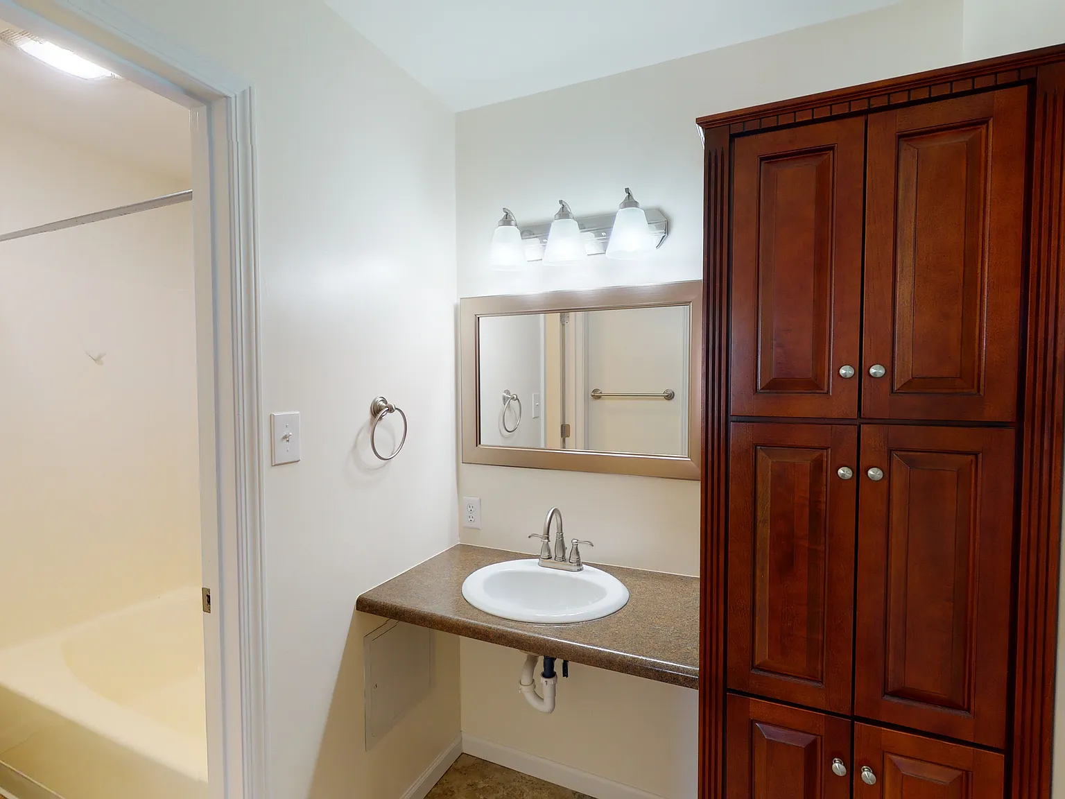 Mar-Mac Apartments — Photo 2