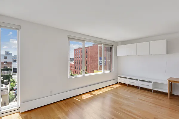 Rented by R New York | media 15