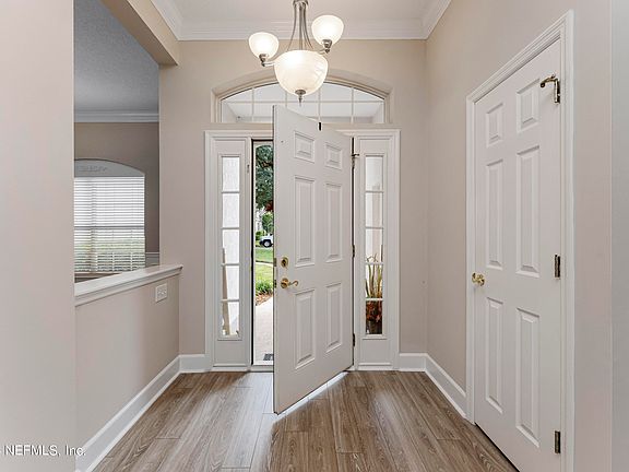 3rd image of 13059 WEXFORD HOLLOW Road N