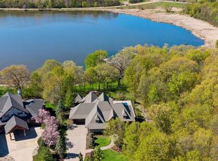 3601 Lerive Way, Chaska, MN 55318