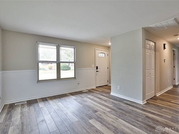 4th image of 7494 Cedar Knolls Dr