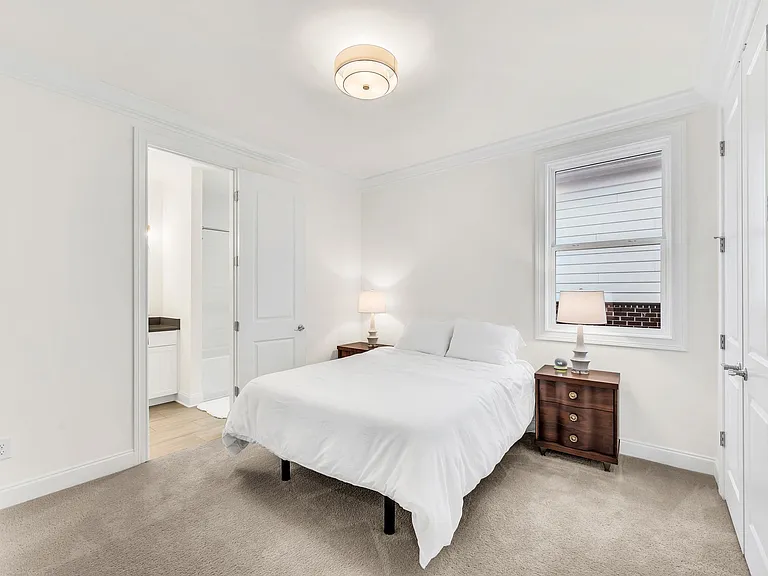6007 Camberley St — Photo 35