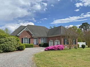 258 Old Point Rd, White Stone, VA 22578