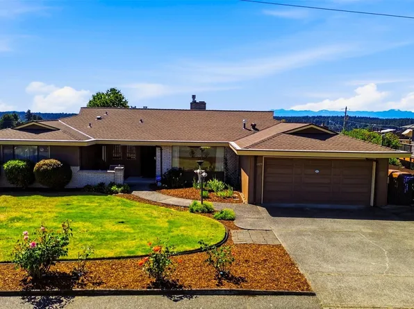 1874 Lenore Drive, Tacoma, WA 98406