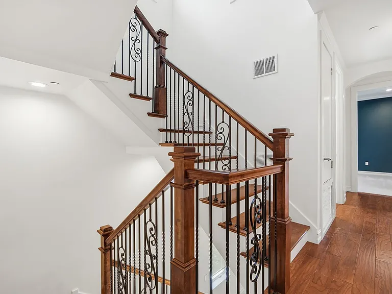 1465 Hillside Landing Dr — Photo 14