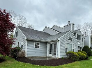 18 Evergreen Way, Pawling, NY 12564
