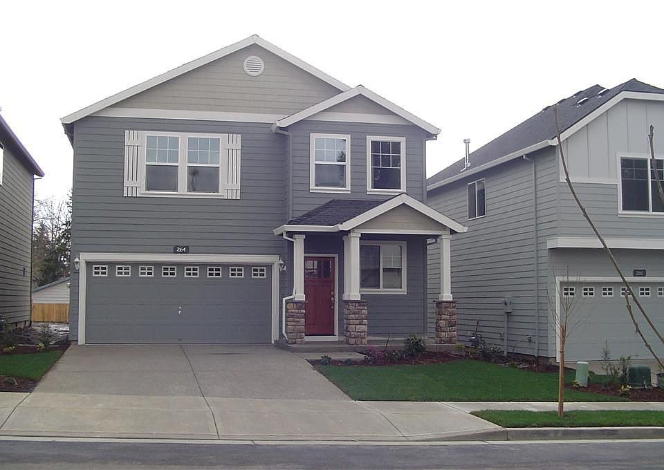 1st image of 264 SE Highcreek Ln
