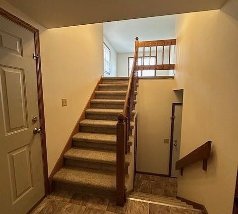 2nd image of 1627-1629 Rustic Dr #1627