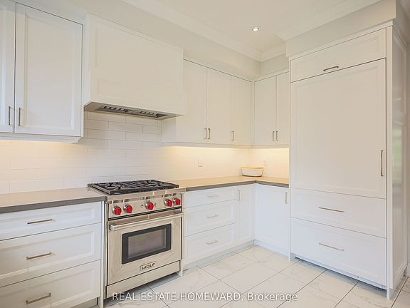 3rd image of 1 Saint Julien Ct