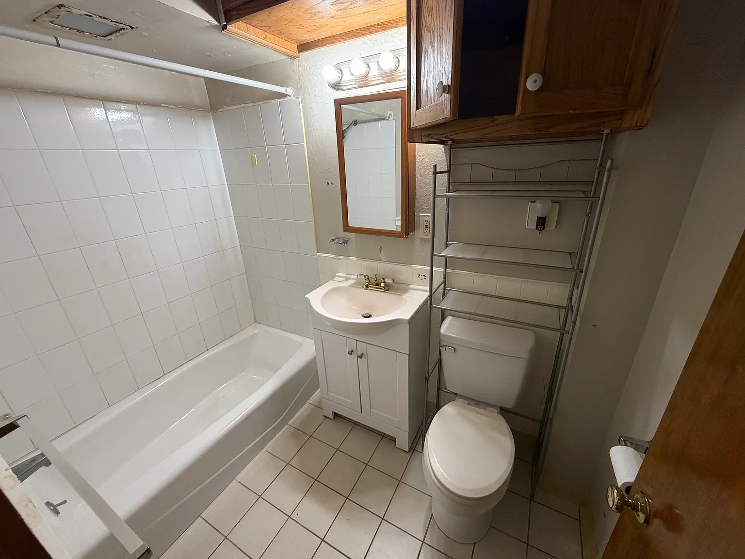 3 bed, 1500 sqft, $1,800 — Photo 3