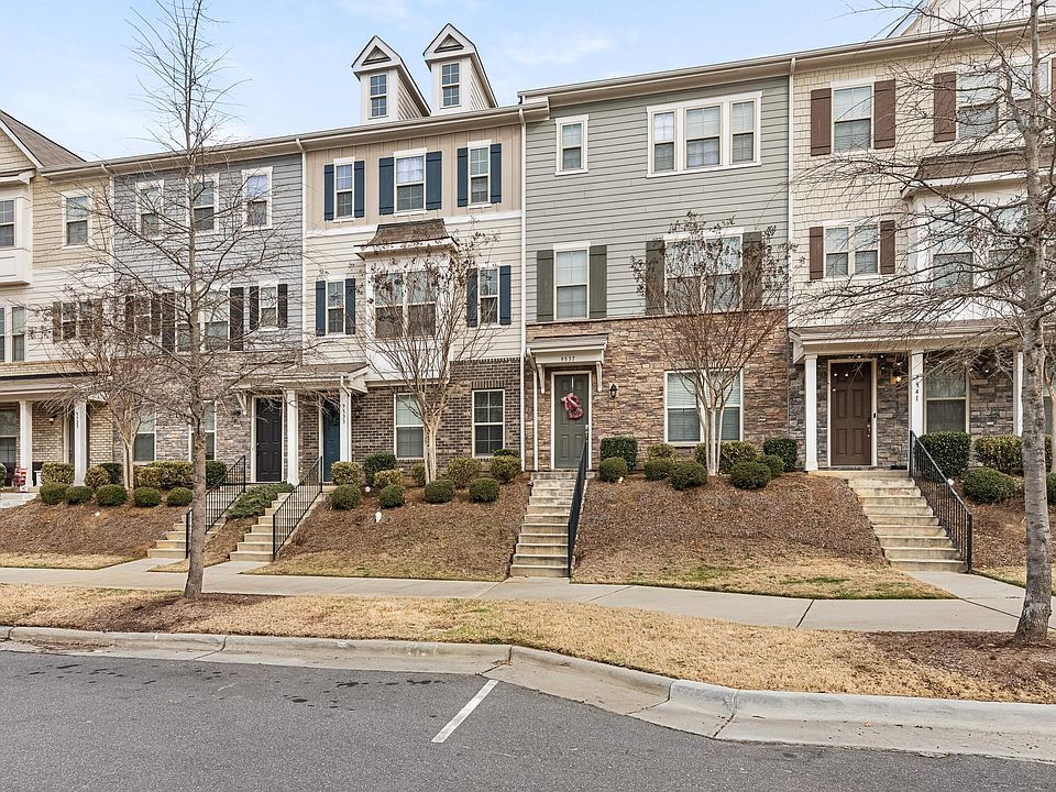 1st image of 9533 Ainslie Downs St #1