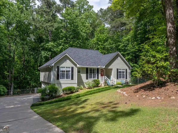 1737 Mount Berry Dr, Douglasville, GA 30135