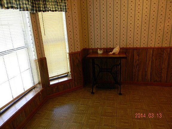 3rd image of 109 Edna Dr