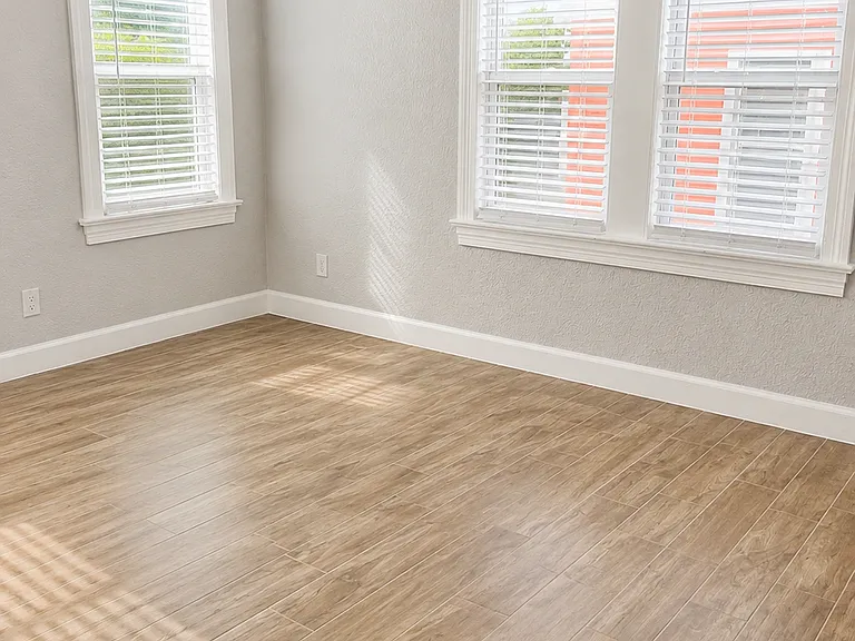 405 Marshall St — Photo 13