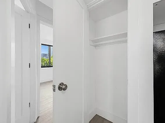 300 E 96th St #2E — Photo 28