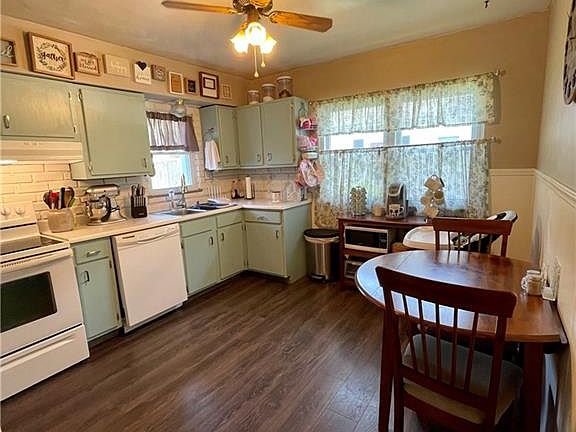 5th image of 401 Dawnview Ave