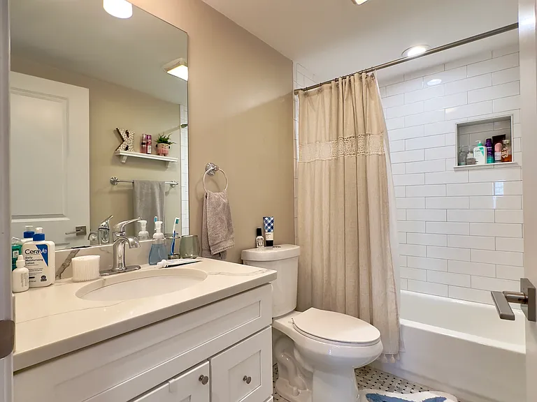 80 Cottage St #3 — Photo 10