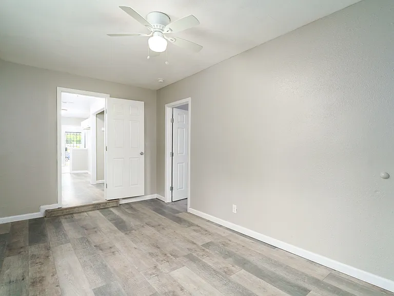 4005 White St — Photo 5