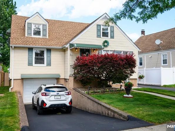 39 Lawrence Ave, Lodi, NJ 07644