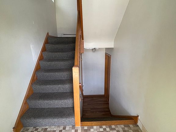4th image of 2521 N 75th Ave