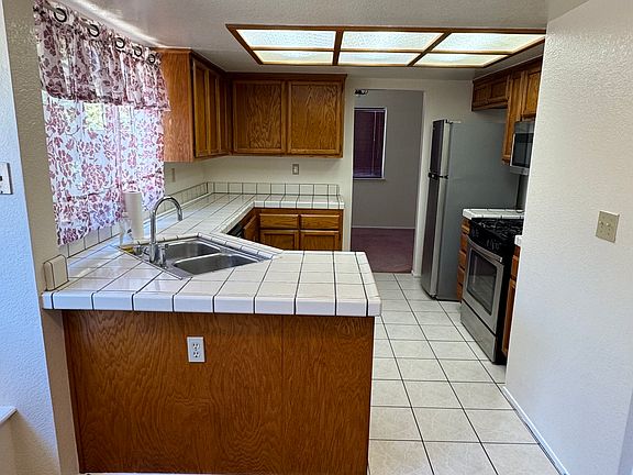 3rd image of 545 Park Johnson Pl