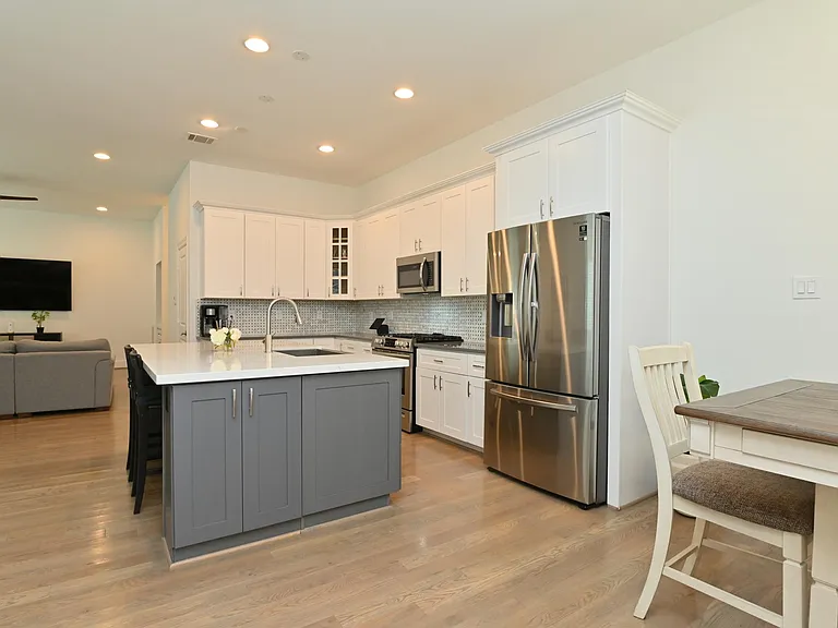 1117 W 16th St #C — Photo 22