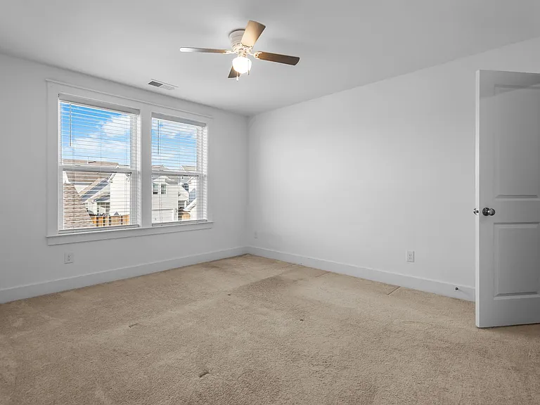 235 Southmen Ln — Photo 22