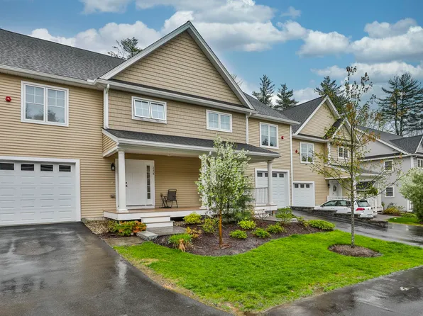 238 Woodview Way, Manchester, NH 03102