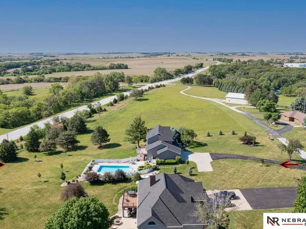 14107 W Sand Hill Rd, Louisville, NE 68037