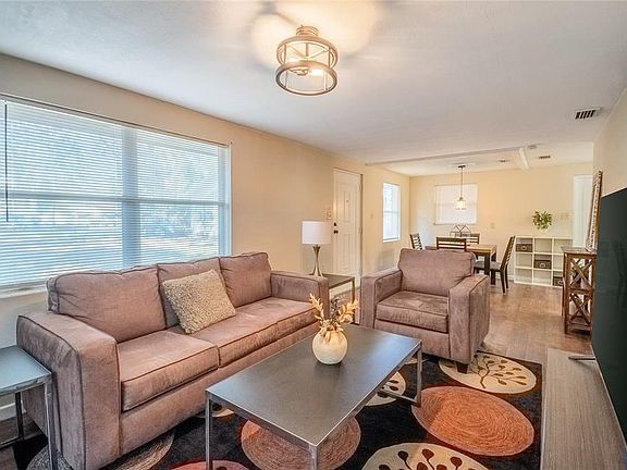 4th image of 611 Julius T Horney Dr